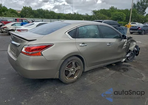 2015 Nissan Altima 2.5 from USA, damaged, VIN 1N4AL3AP0FC246133
